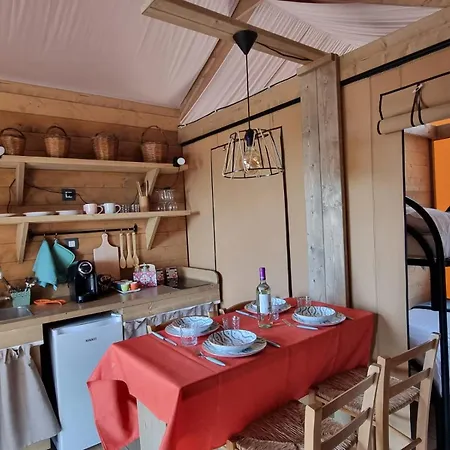 Luxusní stan Casa Sgarlata Glamping - Tenda Olivastro *