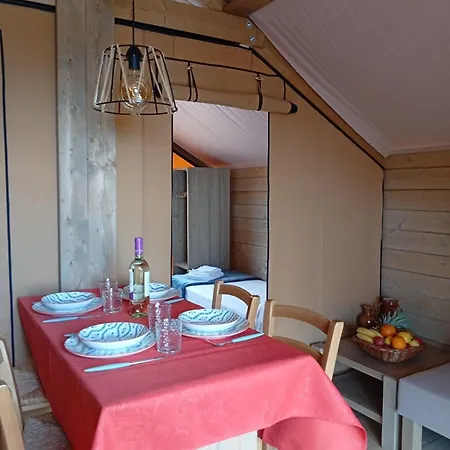 Casa Sgarlata Glamping - Tenda Olivastro Роскошный шатер