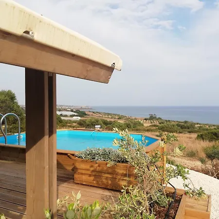 Casa Sgarlata Glamping - Tenda Olivastro אוהל מפואר *